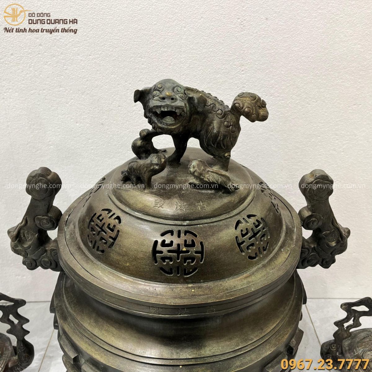 Bộ tam sự đỉnh hạc đồng hun đen giả cổ trưng bày bảo tàng Từ Sơn - Bắc Ninh