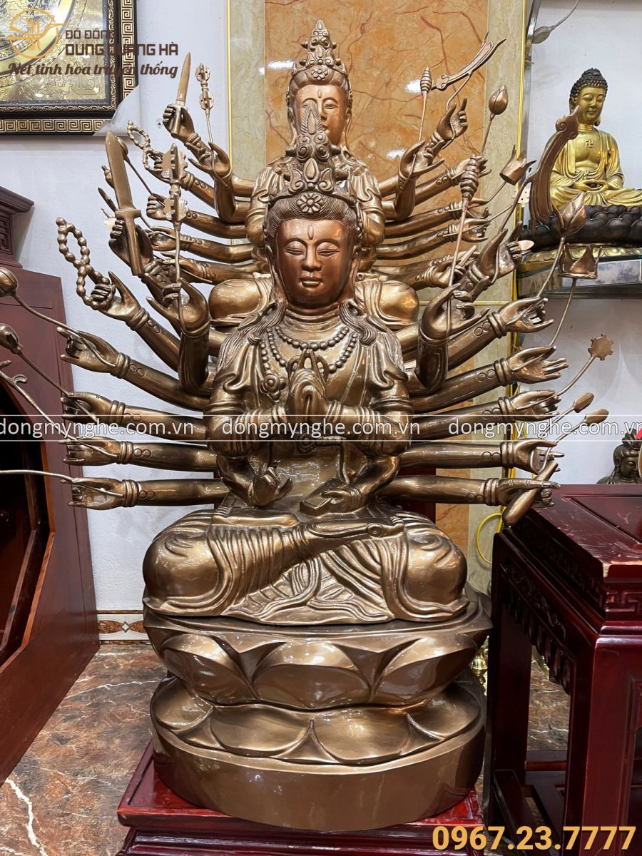 Tượng Phật Chuẩn Đề đẹp bằng đồng đỏ làm màu cao 81 cm