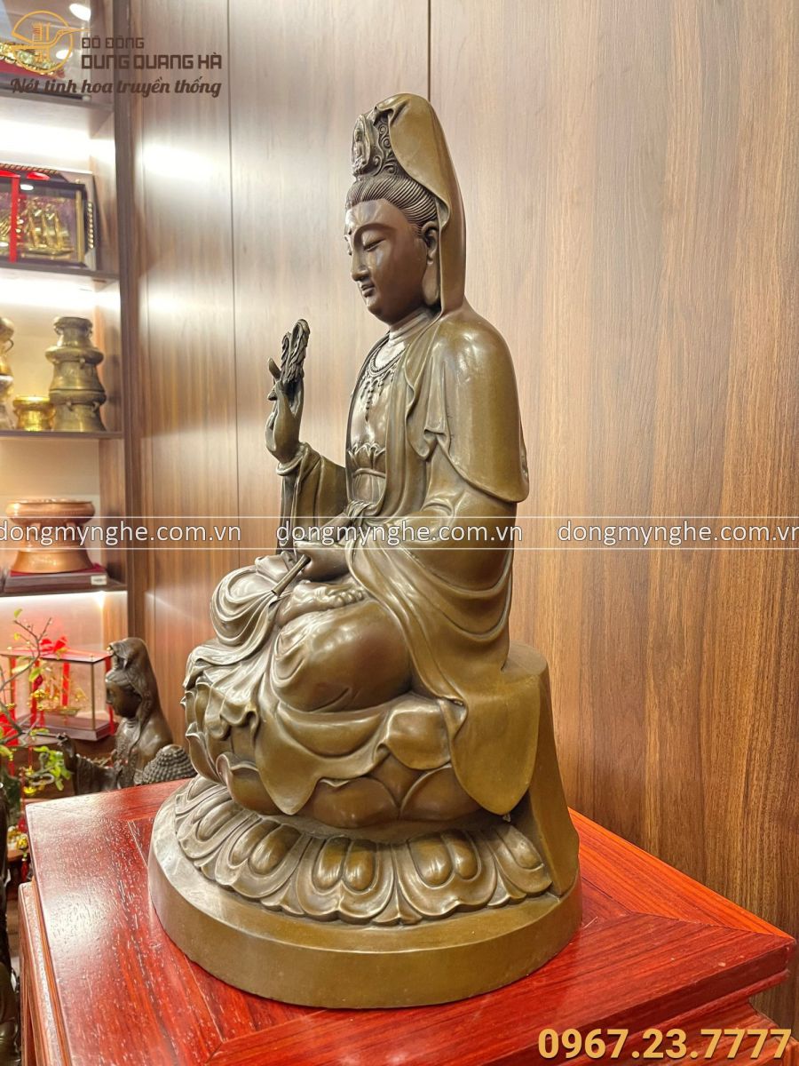 Tượng Phật Bà Quan Âm bằng đồng vàng hun 48 x 28 x 23 cm nặng 10,5kg