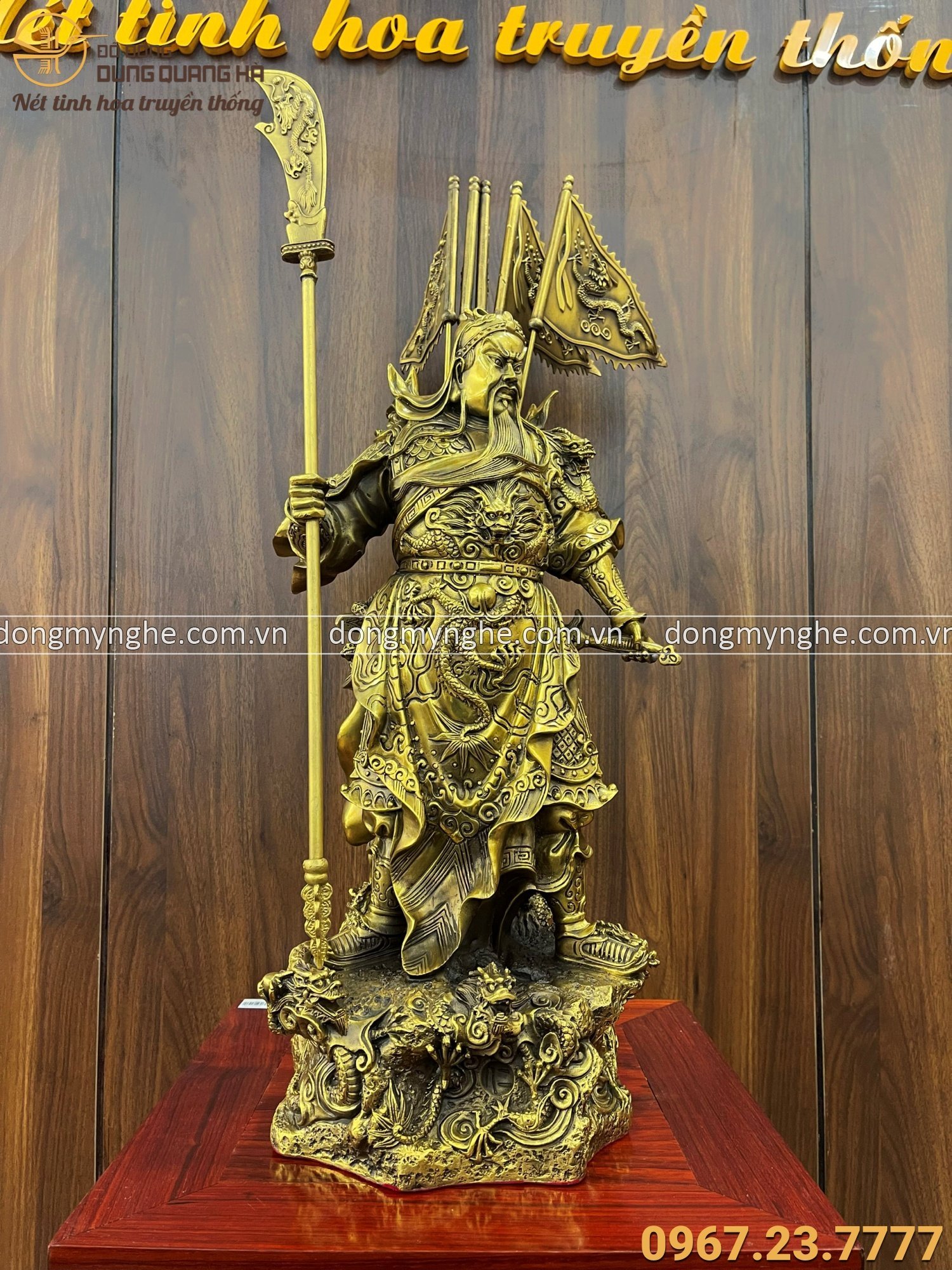Tượng Quan Công đồng vàng đứng bệ rồng ngũ kỳ lệnh 50x24x20cm nặng 10,5kg