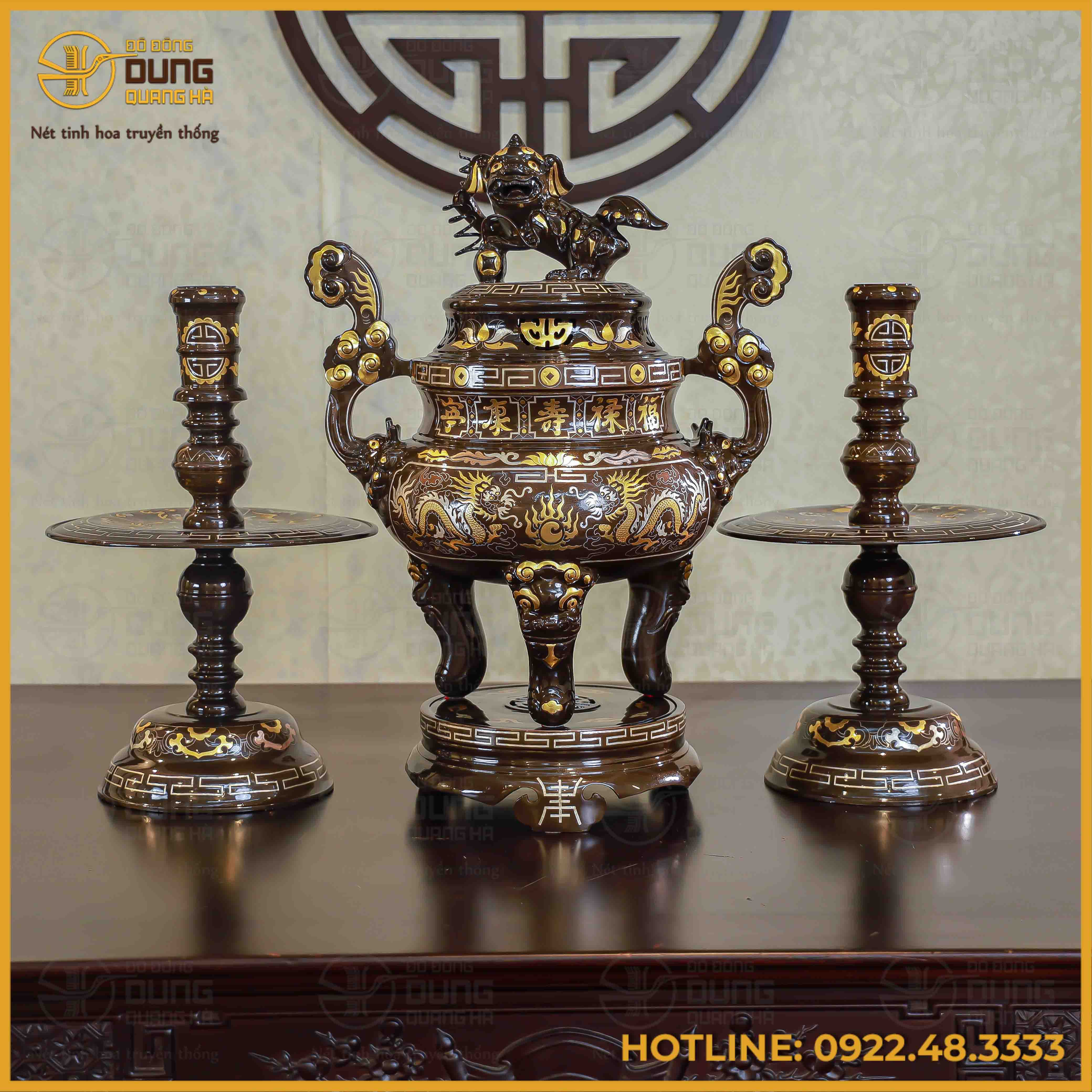Bộ tam sự nến song long chầu nguyệt đồng đỏ khảm tam khí dát điểm vàng cao 60cm