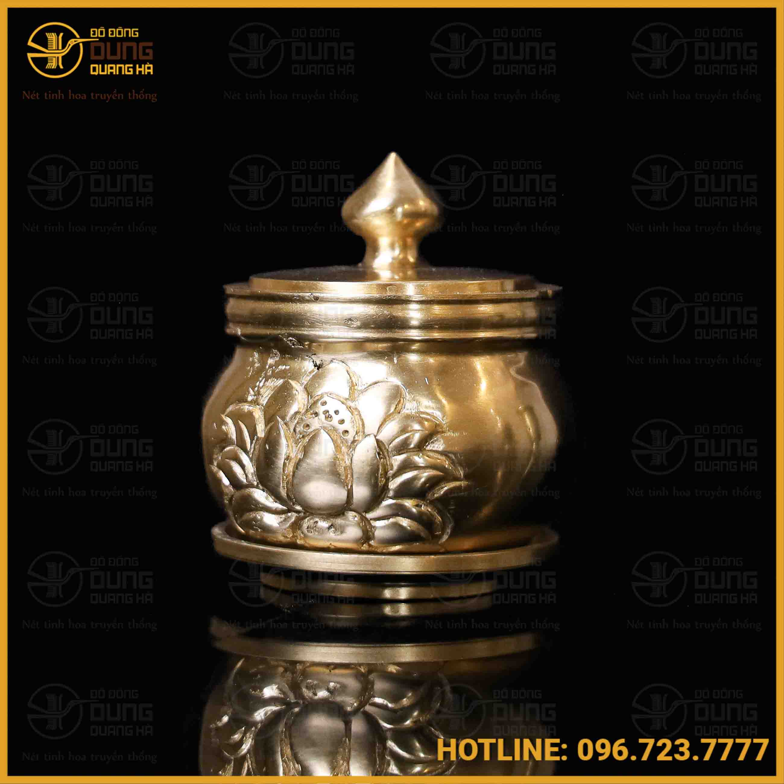 Chóe thờ chạm hoa sen bằng đồng catut cao 7cm