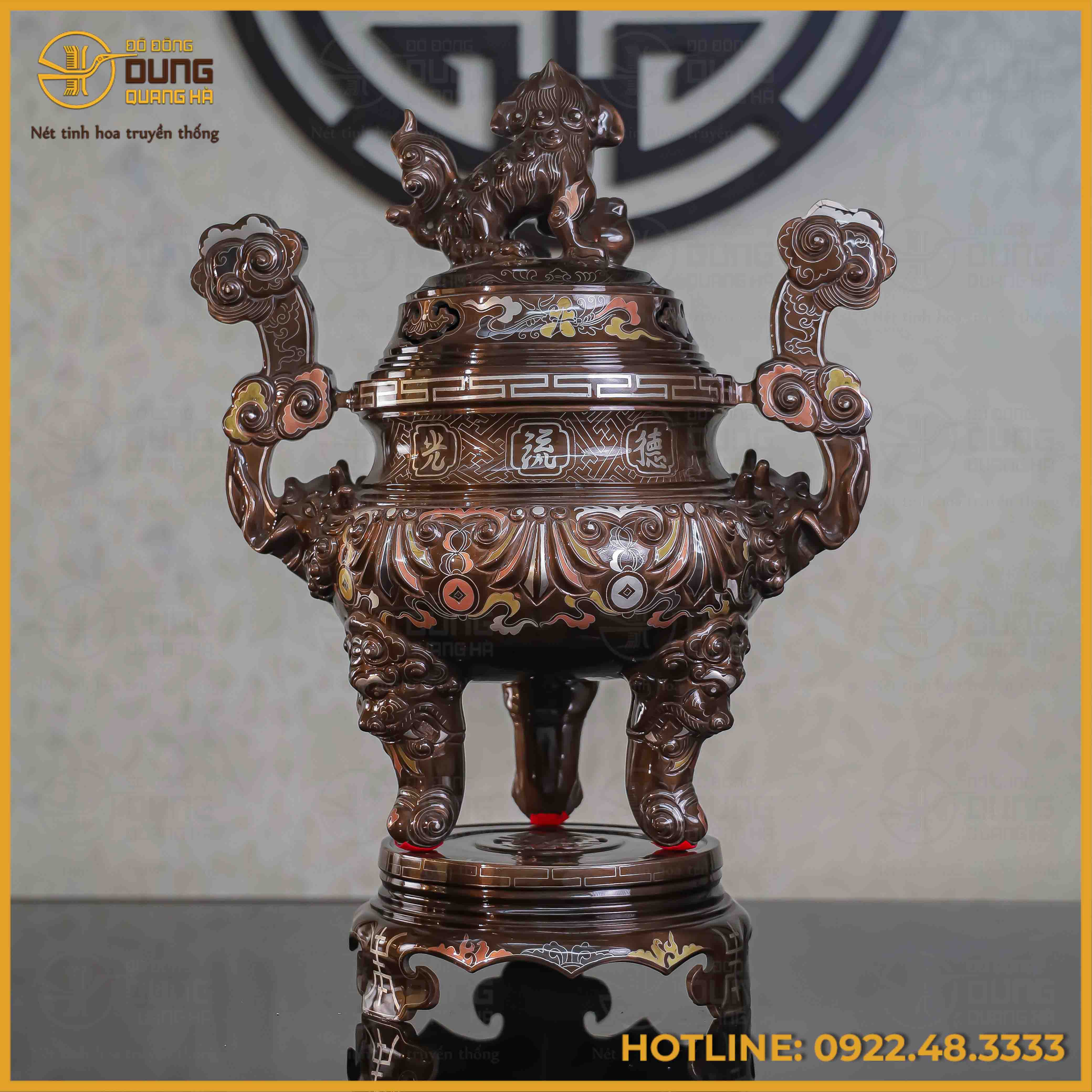 Đỉnh đồng đỏ khảm ngũ sắc chạm sòi cao 50cm