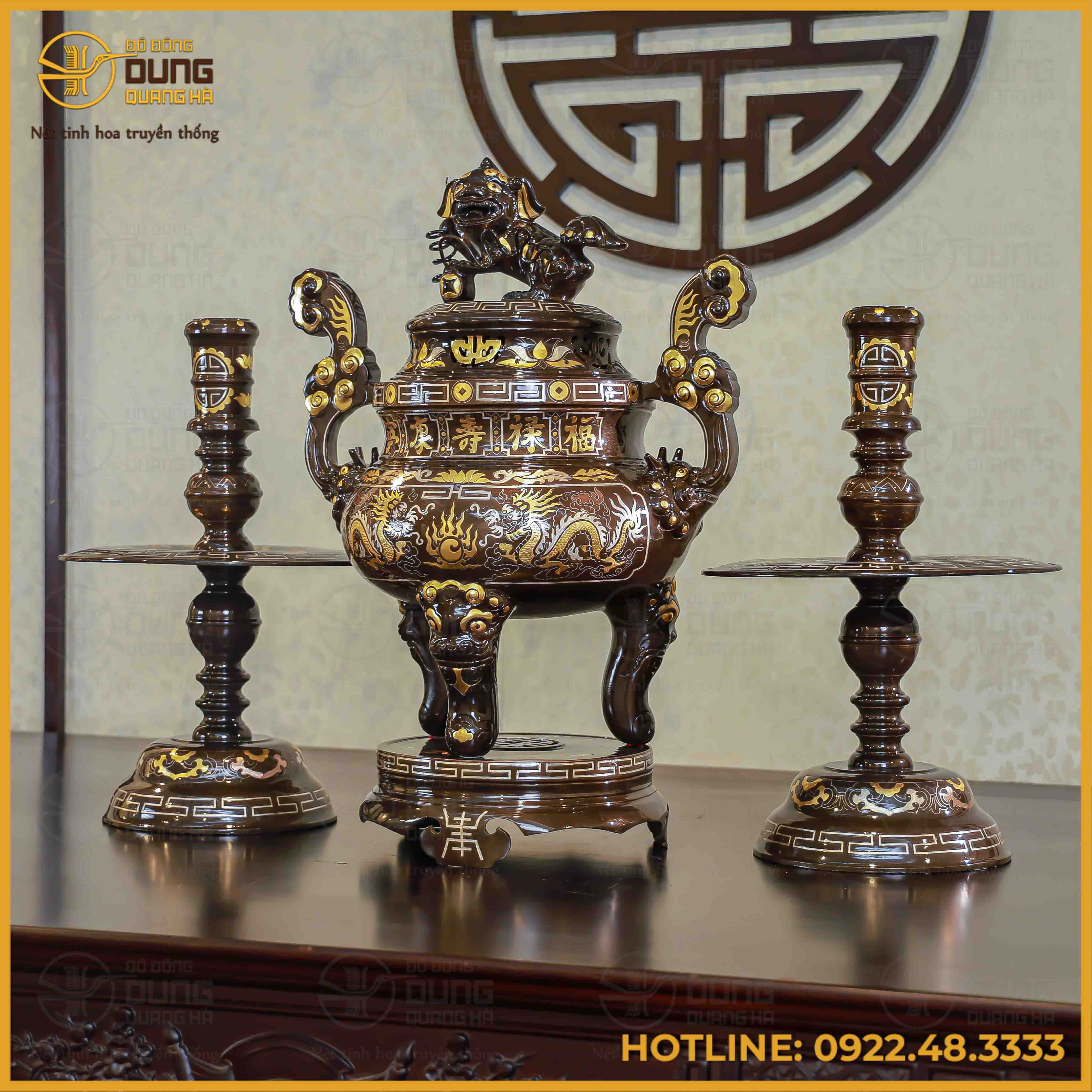 Bộ tam sự nến song long chầu nguyệt đồng đỏ khảm tam khí dát điểm vàng cao 60cm