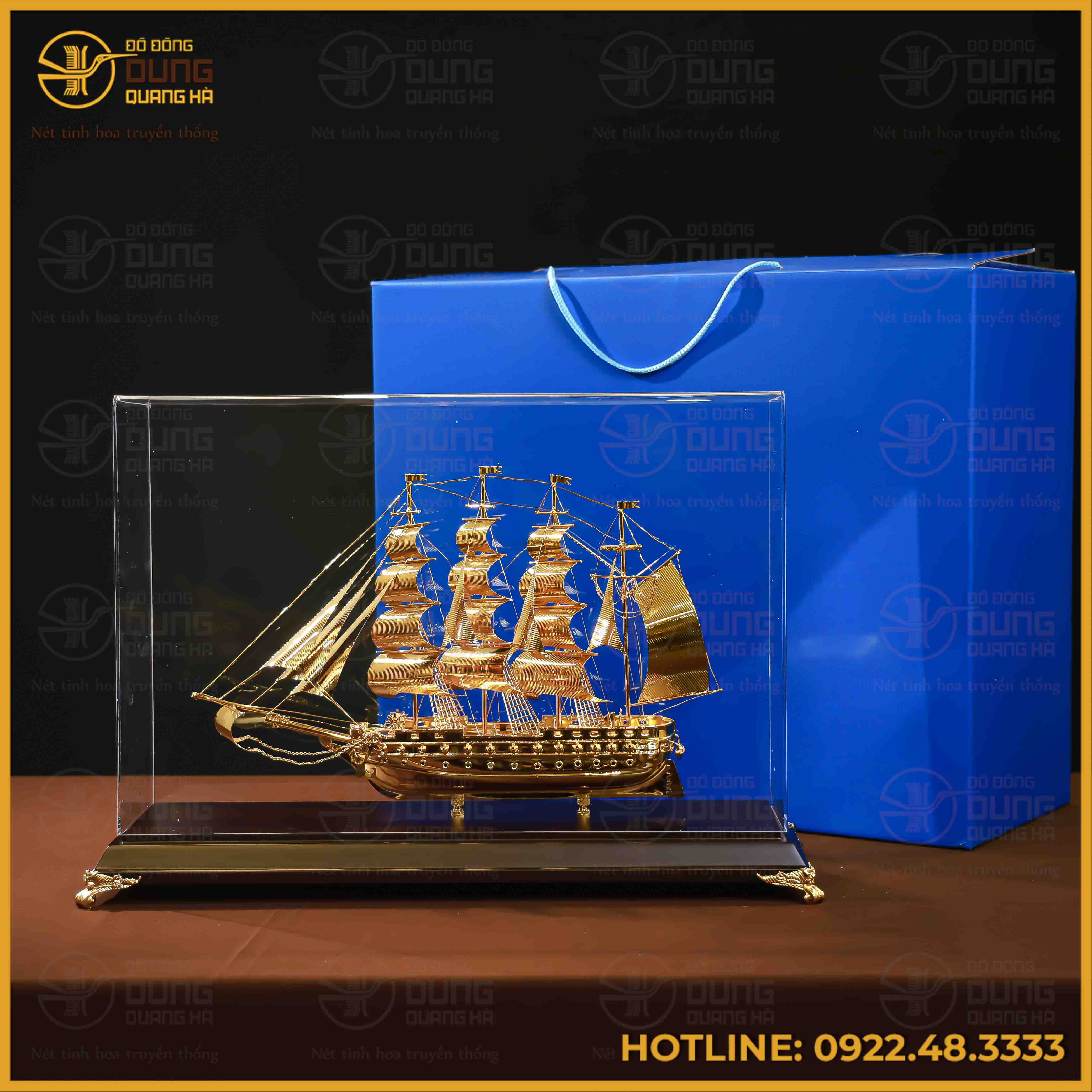 Thuyền buồm đồng vàng mạ vàng cao 50cm
