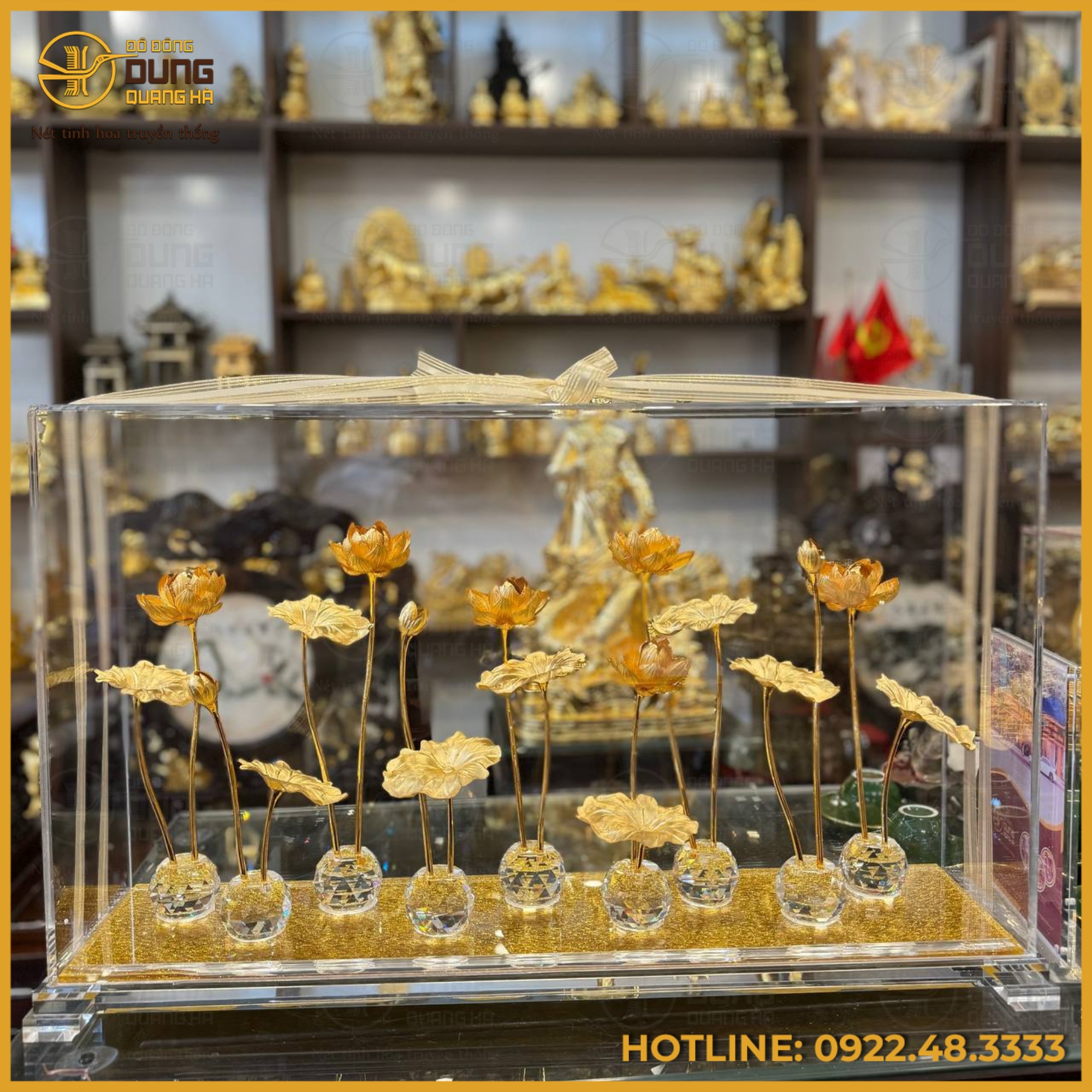 Hộp quà tặng hoa sen mạ vàng tinh xảo