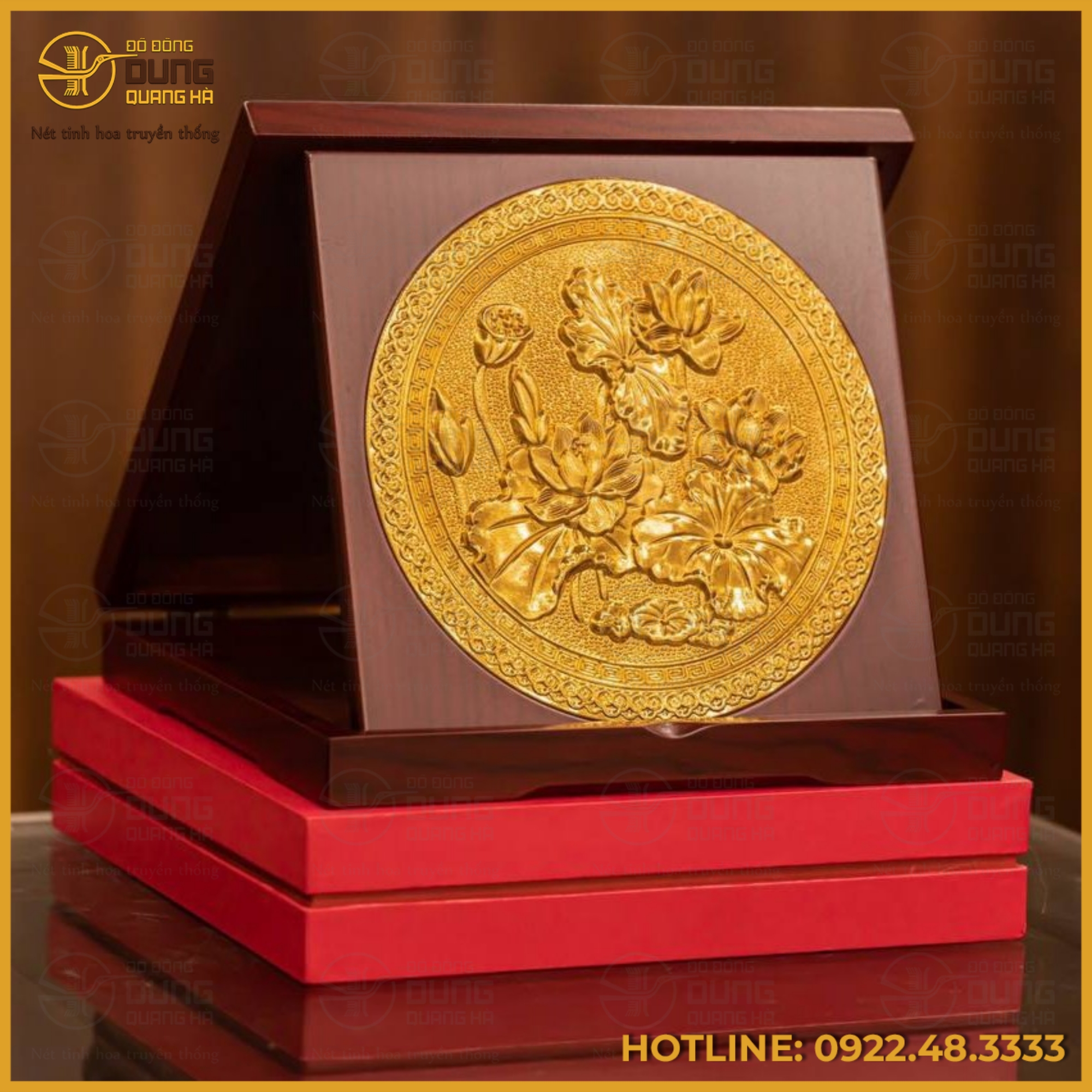 Quà tặng doanh nghiệp tranh hoa sen độc đáo