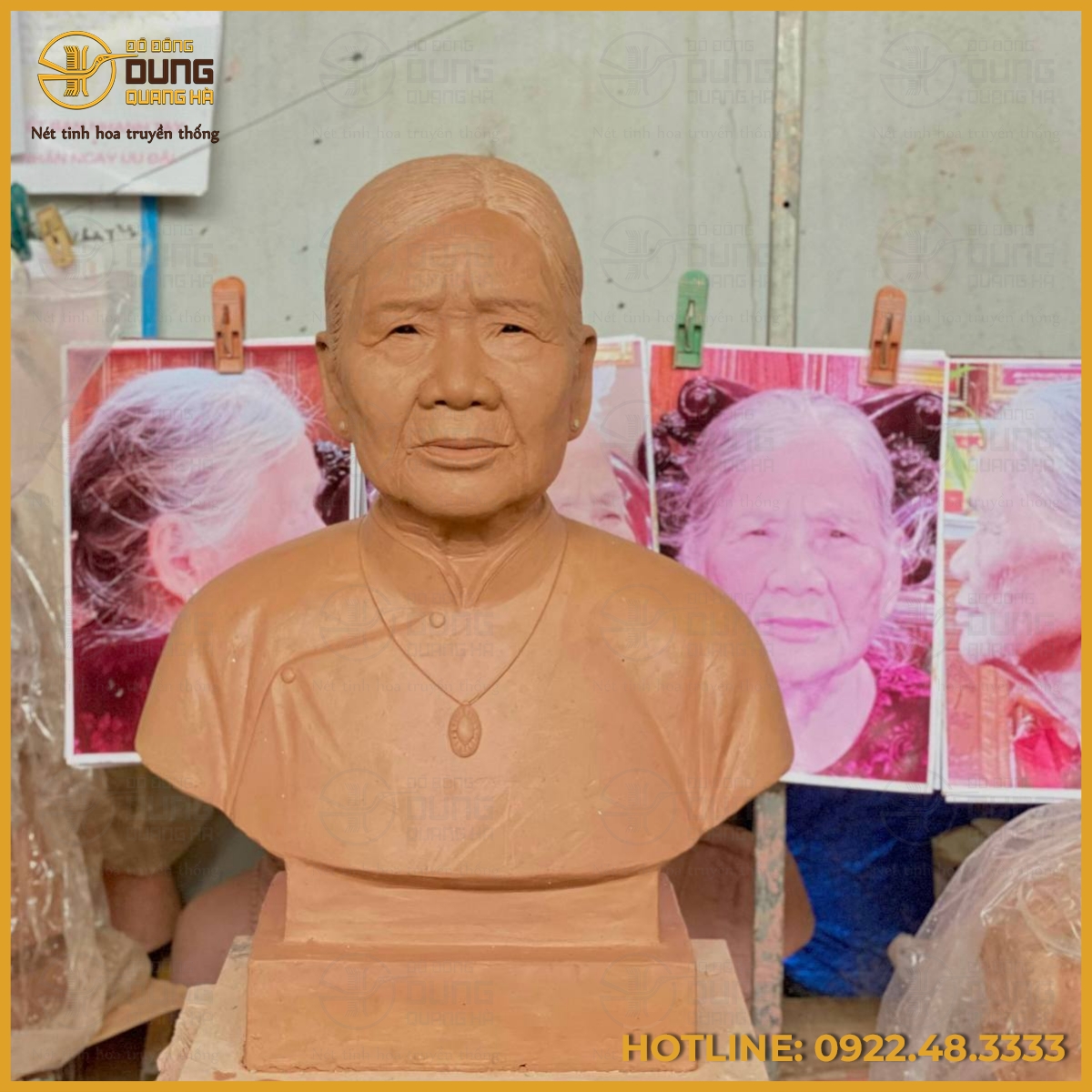 Tượng chân dung cụ bà bán thân bằng đồng mạ vàng