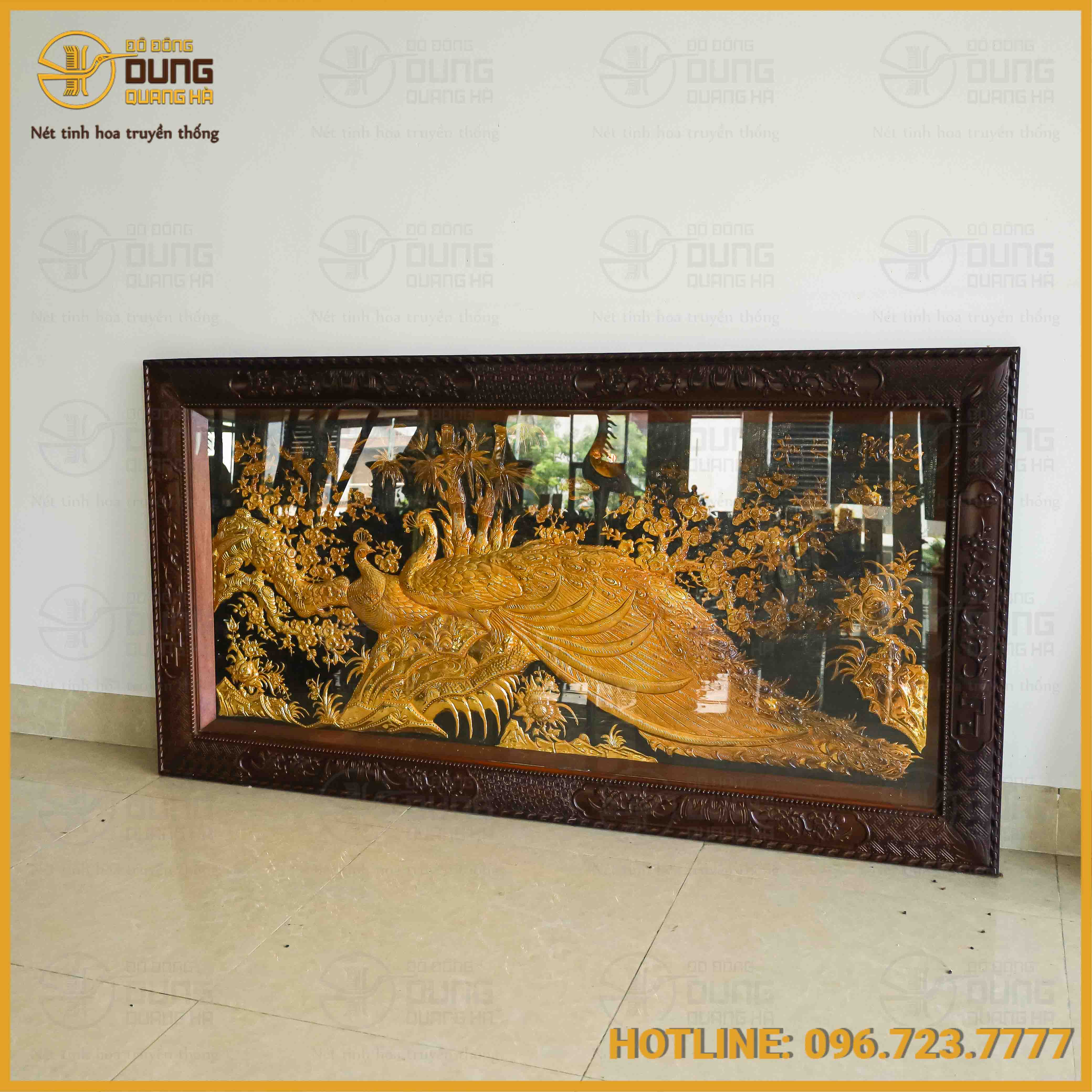 Tranh vinh hoa phú quý bằng đồng dát vàng nền đen