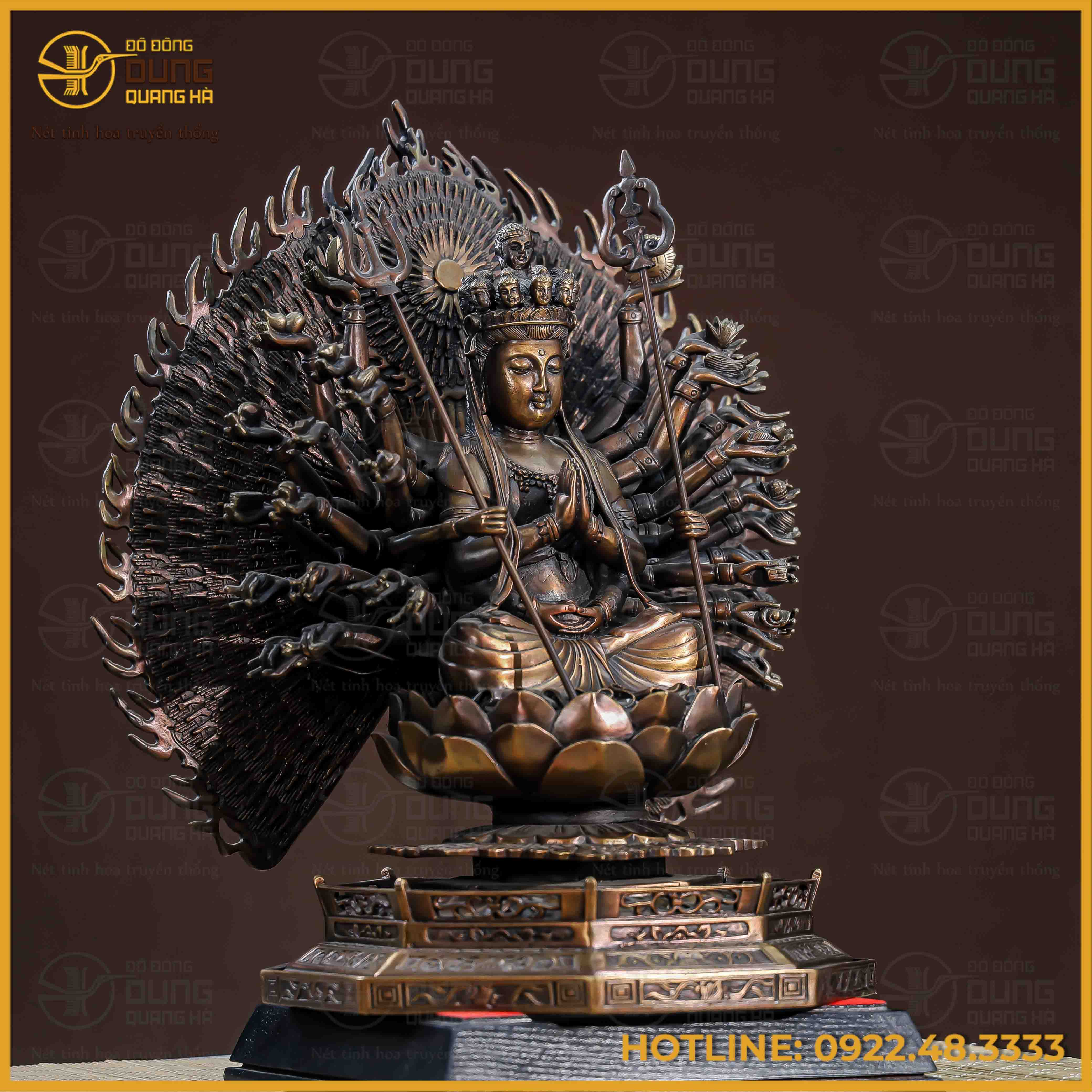 Tượng Phật Thiên Thủ Thiên Nhãn đồng vàng hun cao 42cm ngang 40cm sâu 25cm