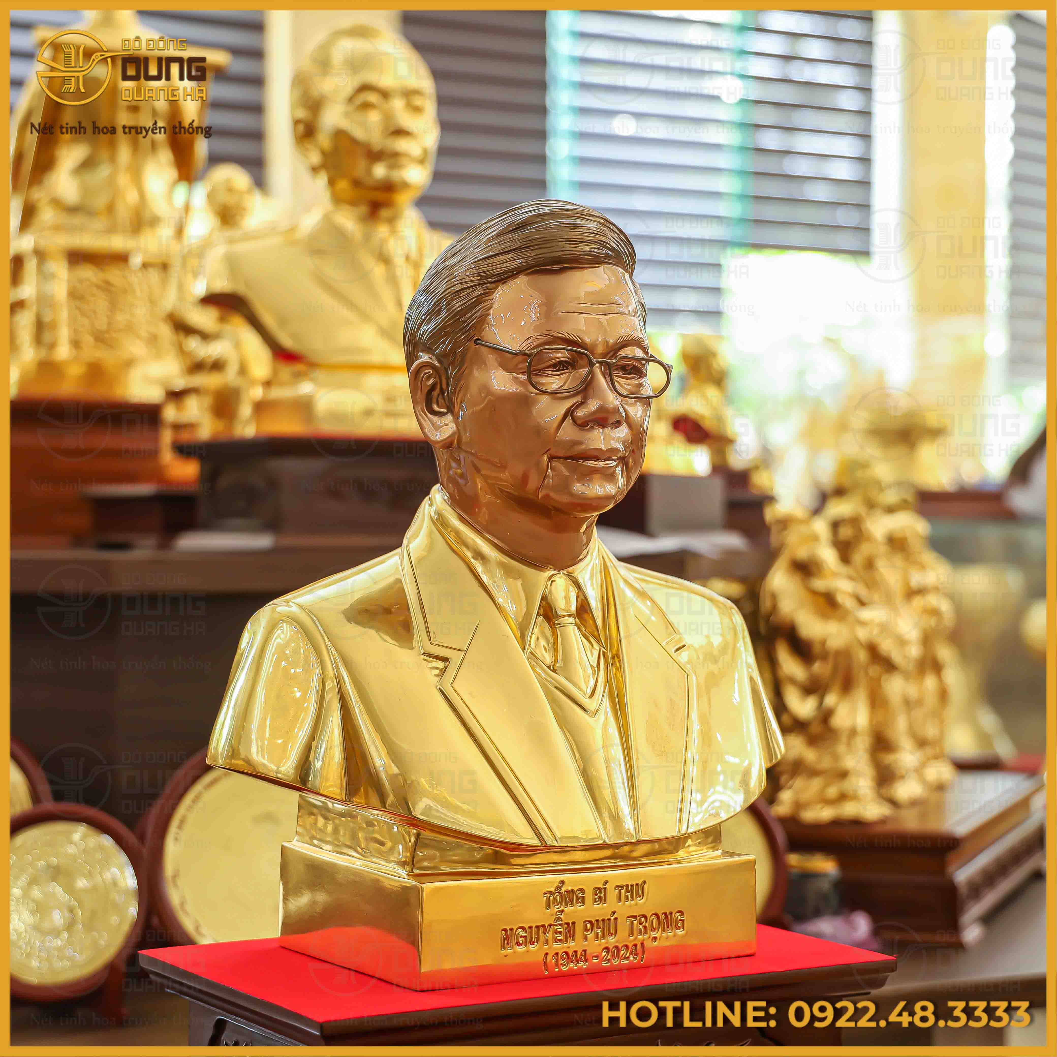 Tượng bán thân Bác Trọng đồng đỏ dát vàng làm màu mặt cao 45cm