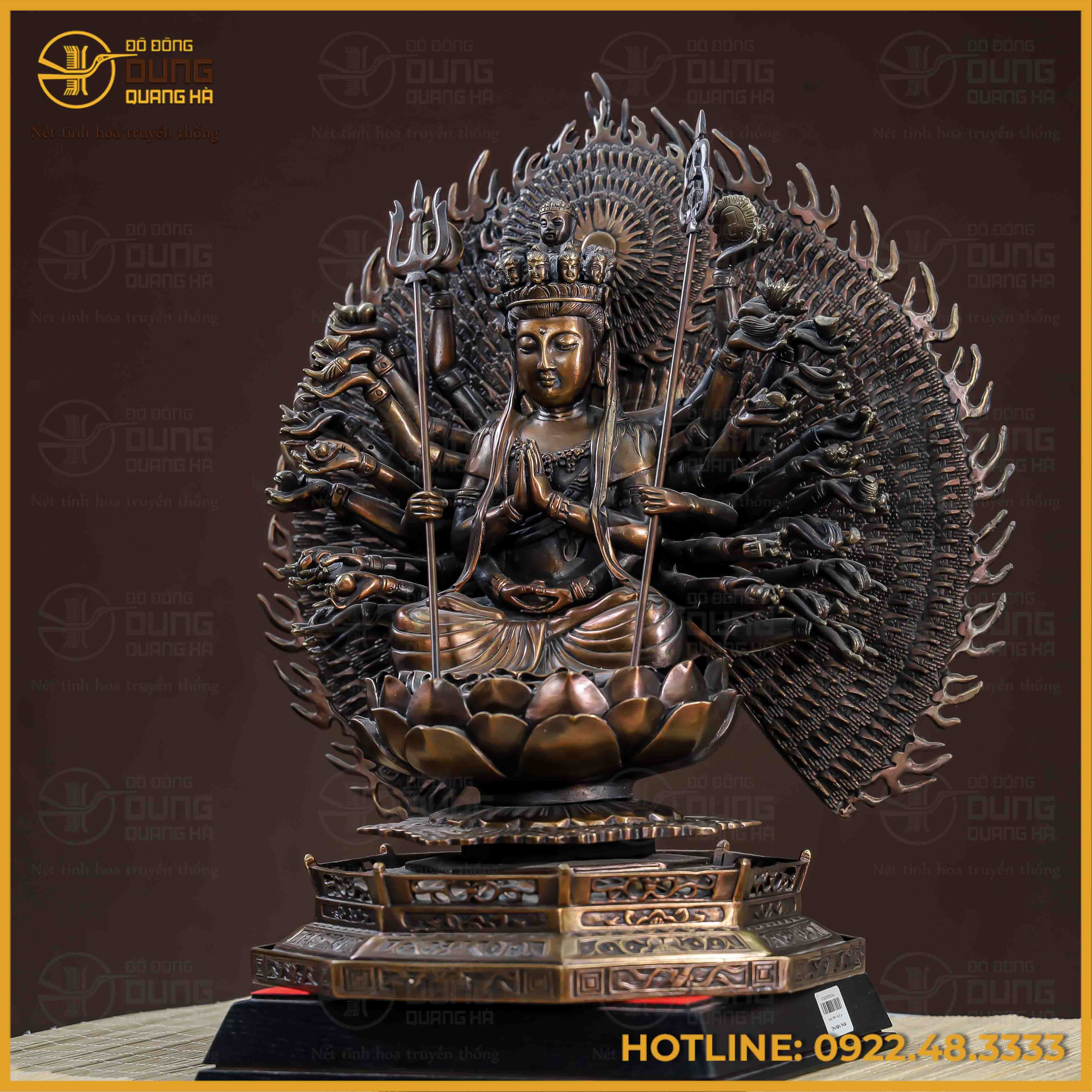 Tượng Phật Thiên Thủ Thiên Nhãn đồng vàng hun cao 42cm ngang 40cm sâu 25cm