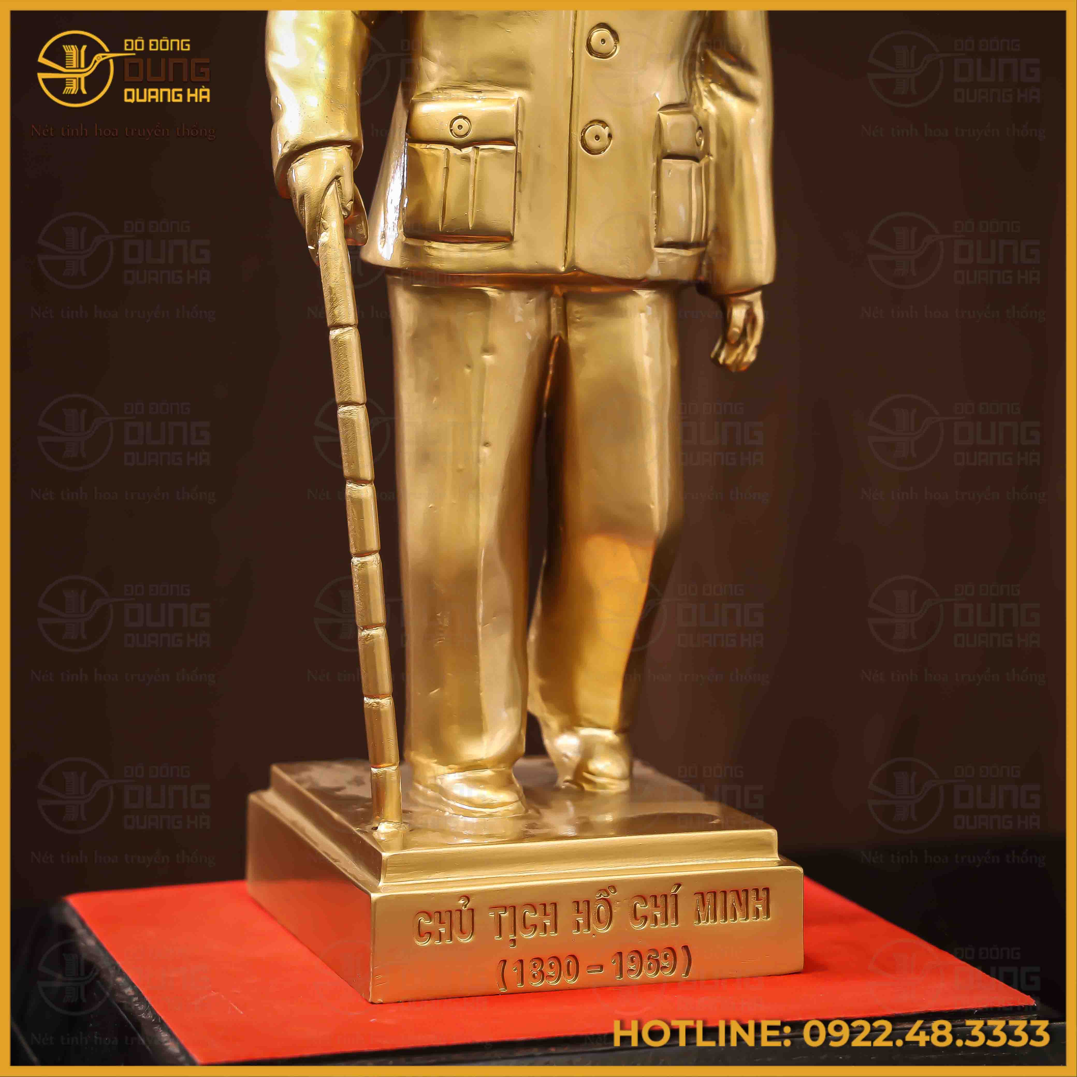 Tượng Bác Hồ đồng đỏ làm màu cao 35cm ngang 11,5cm nặng 12kg