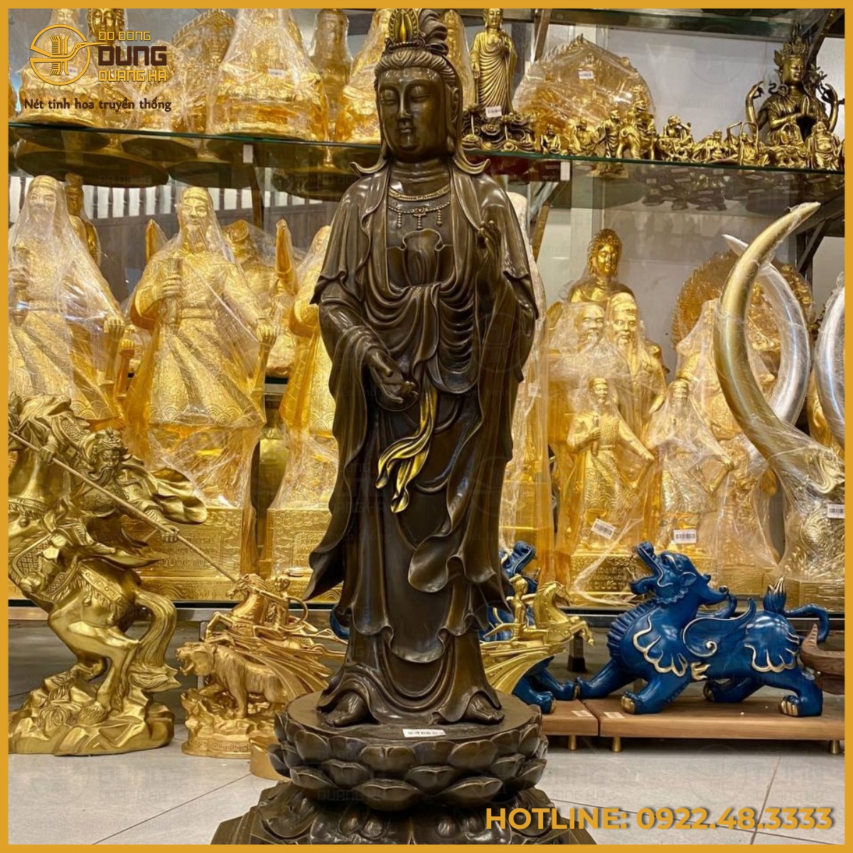 Tượng Quan Âm Bồ Tát dáng đứng đồng đỏ làm màu cổ kính