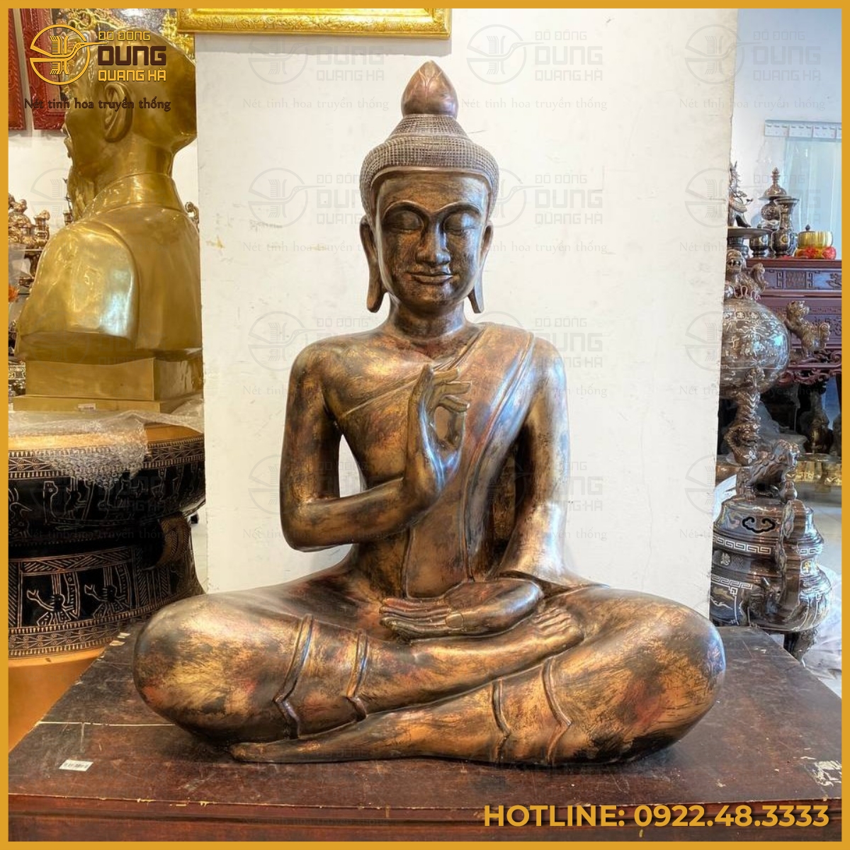 Tượng Phật Thích Ca bằng đồng đỏ làm màu cổ kính
