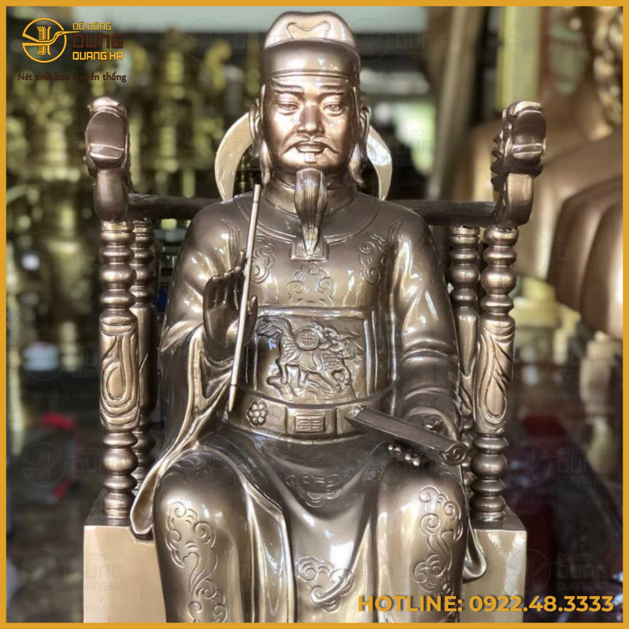 Tượng cụ tổ bằng đồng đỏ làm màu