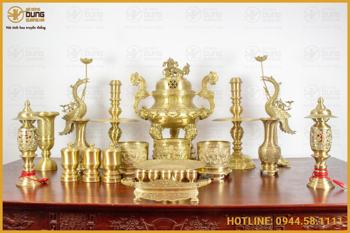 Trên bàn thờ nên đặt bao nhiêu bát hương?