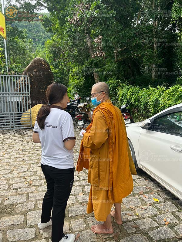 Đồ Đồng Dung Quang Hà Vinh dự được Tỳ Kheo Thích Giác Tâm mời tham gia lễ pháp hội niệm