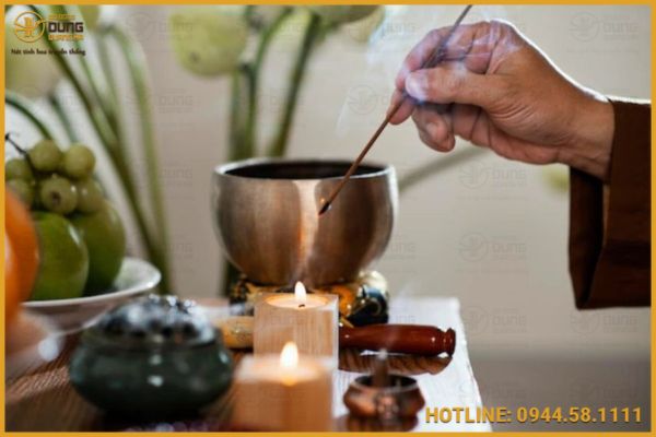 Thắp hương bao lâu được hạ lễ?