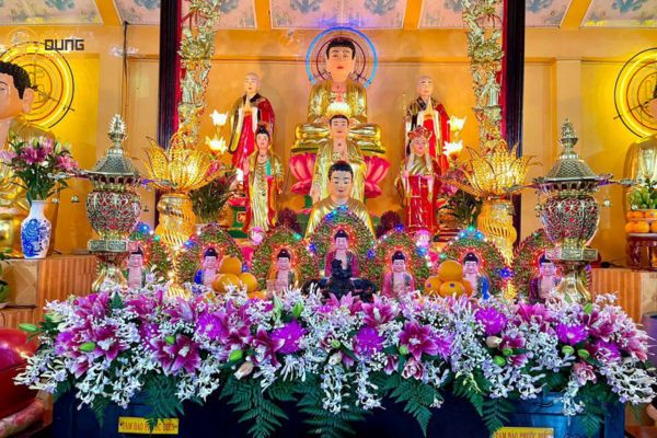 Bàn giao đèn thờ 90cm an vị tại Chùa Liên Trì - Bến Tre