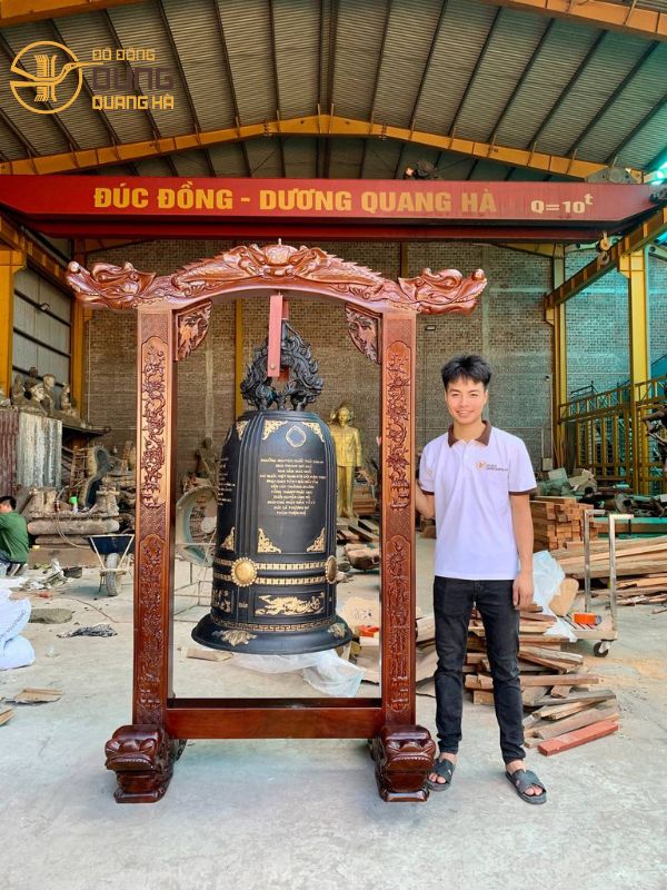 Hoàn thiện Chuông 2 tạ cao 1m13 đường kính miệng 65cm