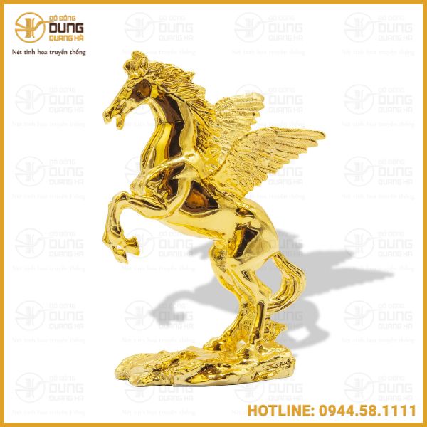 Giải Đáp: Thờ 2 con ngựa có ý nghĩa gì?