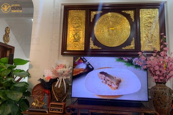 Giao Tranh Trống Đồng và Thuyền Buồm Mạ Vàng cho khách ở Hà Nội