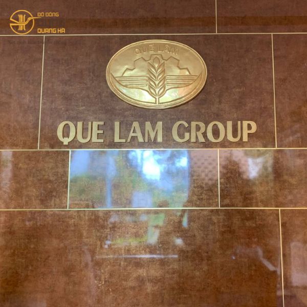 Giao thuyền 1m và bộ logo của khách tại Quận 2, TP.HCM