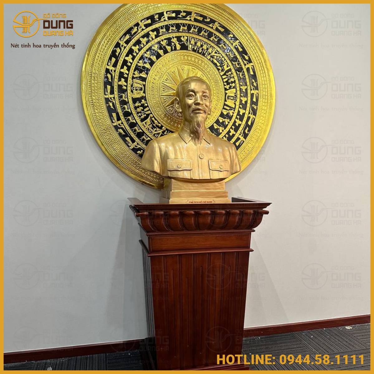 Tượng Bác Hồ bằng đồng