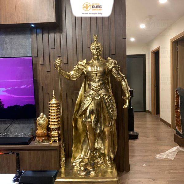 Vận chuyển lắp đặt tượng Tôn Ngộ Không bằng đồng catut cao 1m7 (cả gậy cao 2m4) tại Quận 12, Tp. HCM