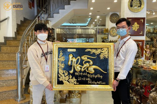 Khám Phá Tranh Chữ Nhẫn Bằng Đồng 