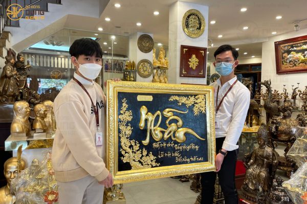 Khám Phá Tranh Chữ Nhẫn Bằng Đồng 