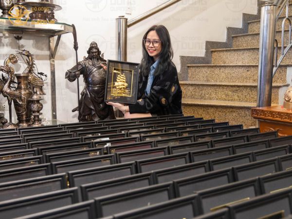 Xuất đơn bức tranh thuyền buồm 100 chiếc cho khách ở Hà Nội