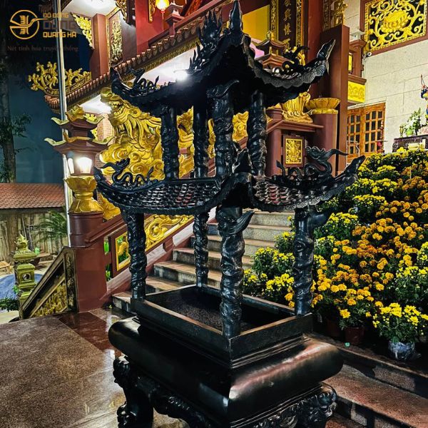 Đồ đồng Dung Quang Hà giao lư hương tại tu viện Vĩnh Đức - Sài Gòn