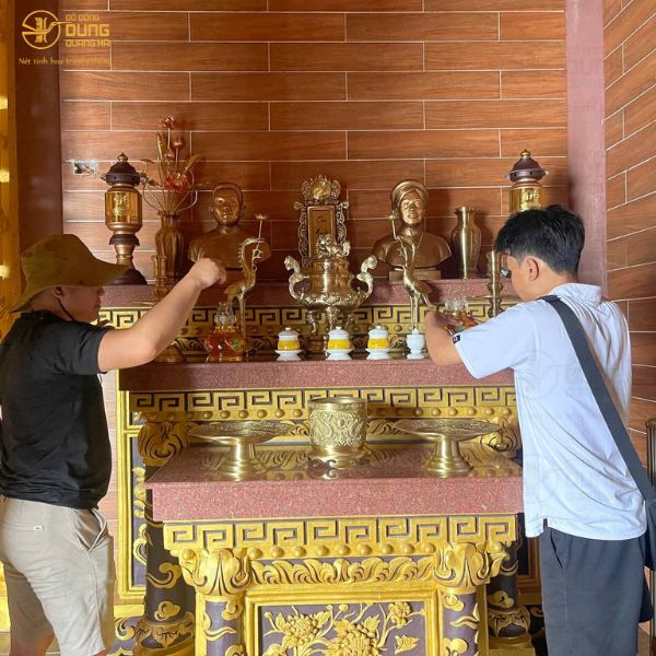 Giao tượng chân dung, đồ thờ các loại tại nhà thờ họ huyện Thạnh Phú - Bến Tre