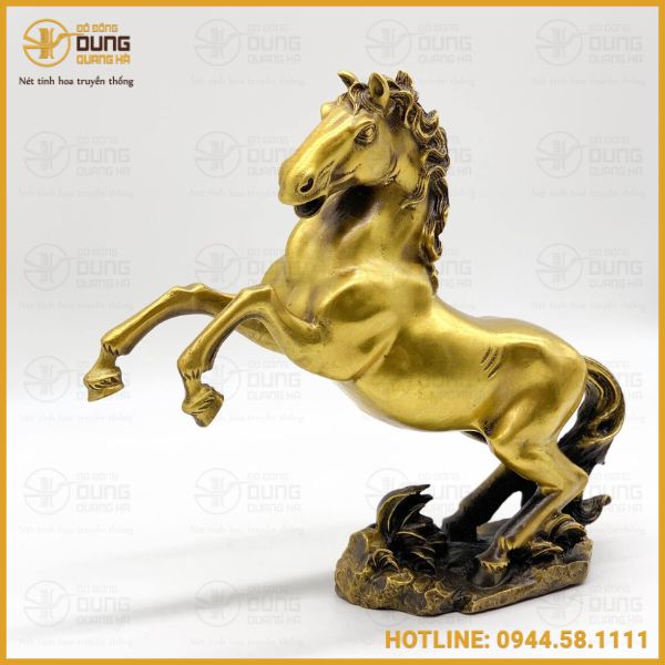 Tìm Hiểu: Tượng ngựa có ý nghĩa gì?