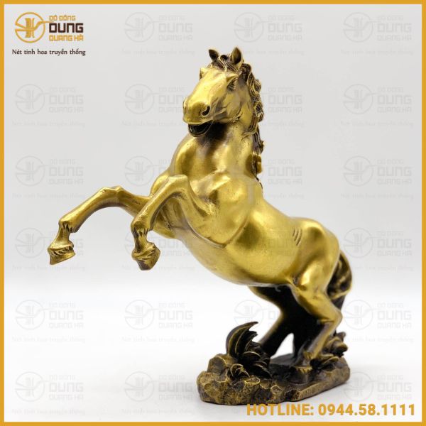 Tìm Hiểu: Tượng ngựa có ý nghĩa gì?
