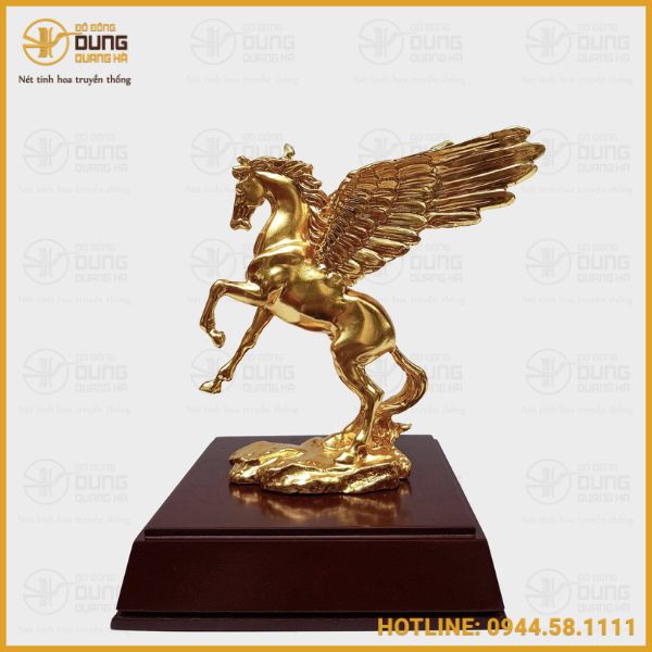 Tìm Hiểu: Tượng ngựa hợp với tuổi nào?