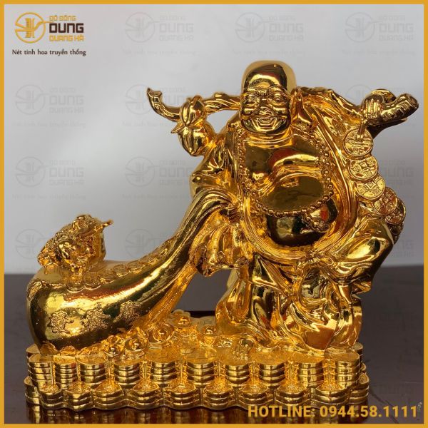 Vị trí đặt tượng Phật Di Lặc trên xe ô tô