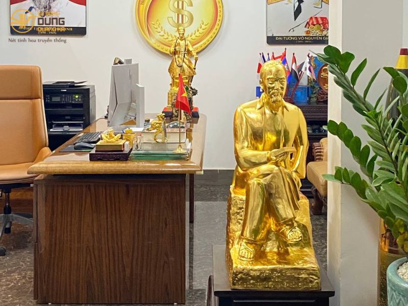 Bàn giao tượng Bác Hồ và tượng Rồng cho khách hàng tại Sóc Sơn - HN