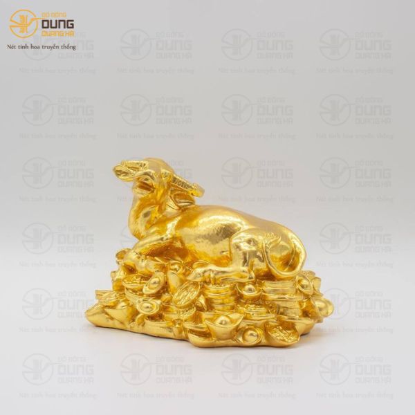 Ý Nghĩa và Tuổi Nào Hợp Bày Tượng Trâu Đồng Phong Thủy