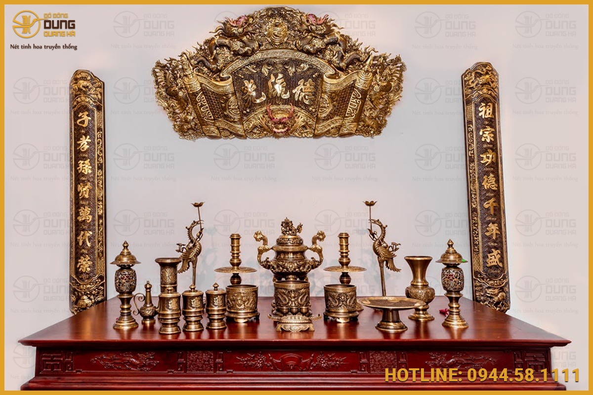 Tìm Hiểu Ý Nghĩa Các Đồ Vật Trên Bàn Chi Tiết 