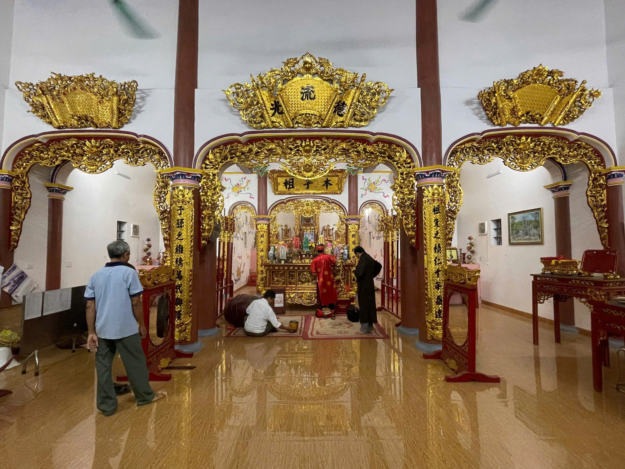 Đồ đồng Dung Quang Hà đúc tượng cụ tổ tại Giao Thuỷ, Nam Định