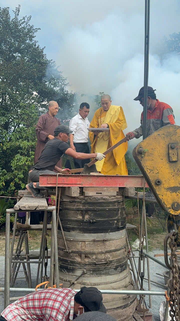 Lễ đúc chuông 500kg Chùa Linh Thông - Quốc Oai - Hà Nội