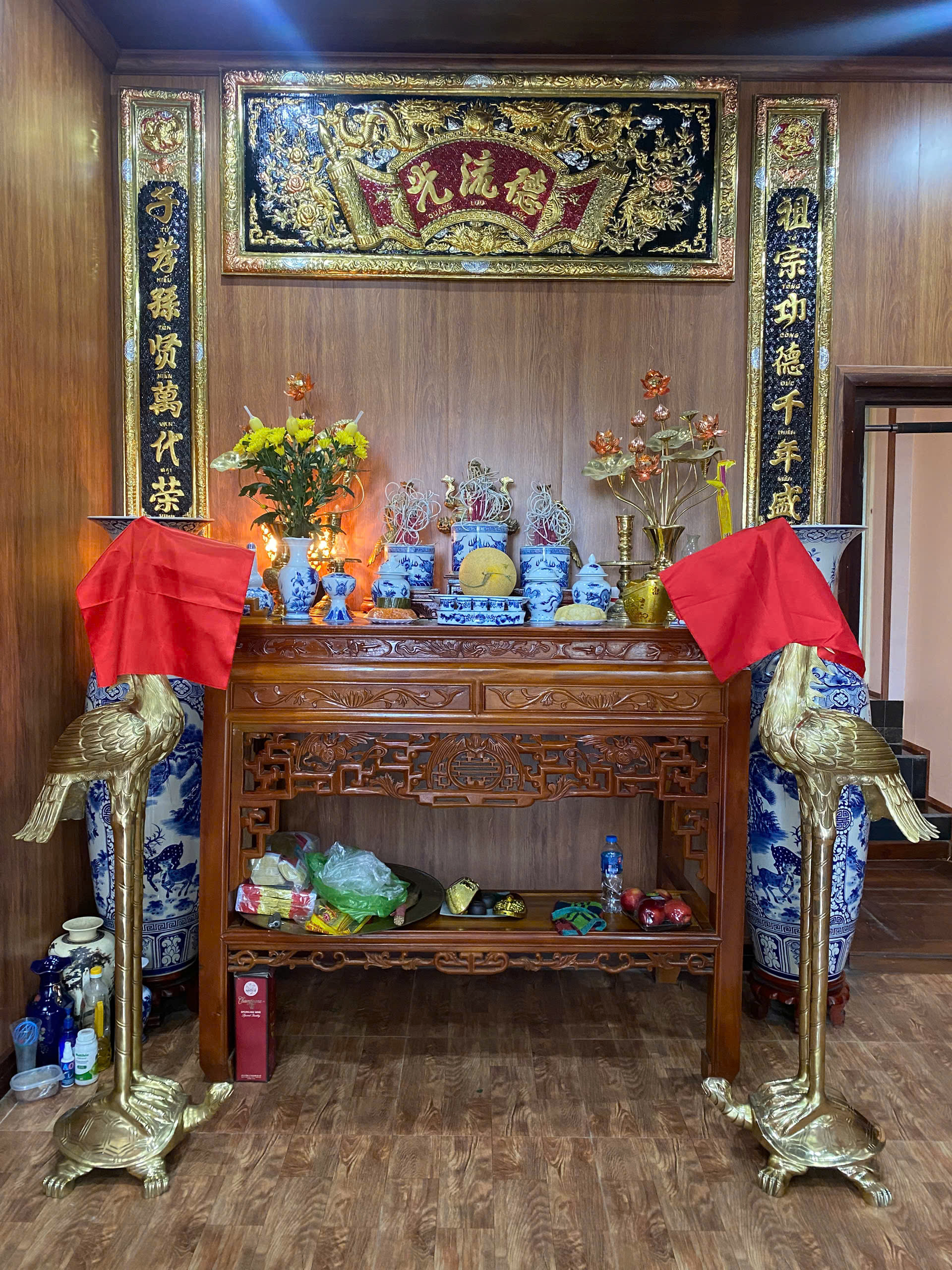 Dung Quang H&agrave; B&agrave;n Giao 2 Đ&ocirc;i Hạc Đồng Thờ Tại Th&aacute;i Nguy&ecirc;n