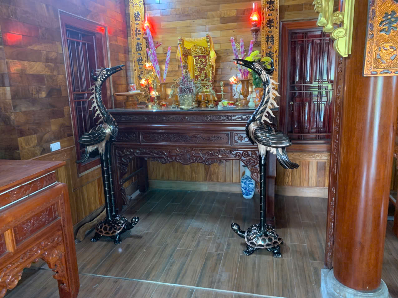 Đồ đồng Dung Quang H&agrave; b&agrave;n giao đ&ocirc;i hạc thờ 1.92m v&agrave; 1.76m c&aacute;nh ti&ecirc;n tại Nghệ An