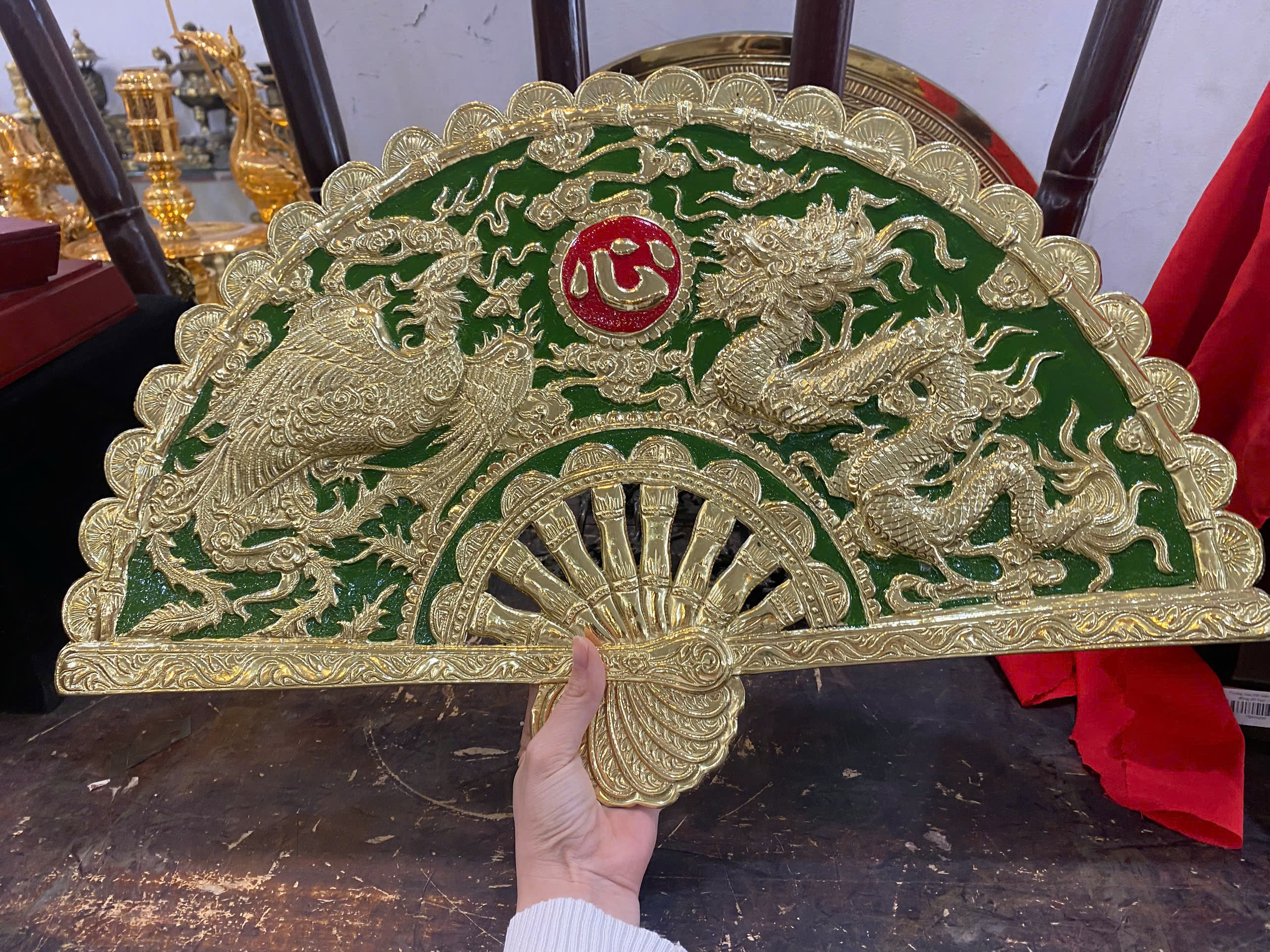 Đồ đồng Dung Quang H&agrave; chế t&aacute;c Quạt Rồng Phượng Đồng 56x30cm Theo Đơn Đặt H&agrave;ng