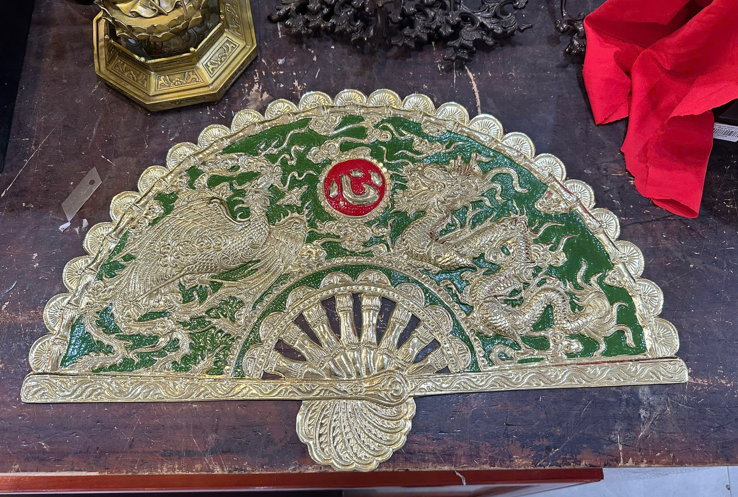 Đồ đồng Dung Quang H&agrave; chế t&aacute;c Quạt Rồng Phượng Đồng 56x30cm Theo Đơn Đặt H&agrave;ng