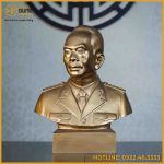 Tượng Bác Giáp bán thân đồng đỏ 40cm x 32cm x 14cm