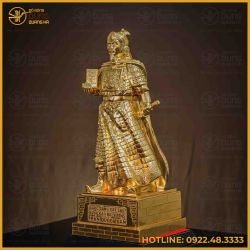 Tượng Trần Hưng Đạo đồng đỏ áo giáp cày nổi dát vàng 50cm